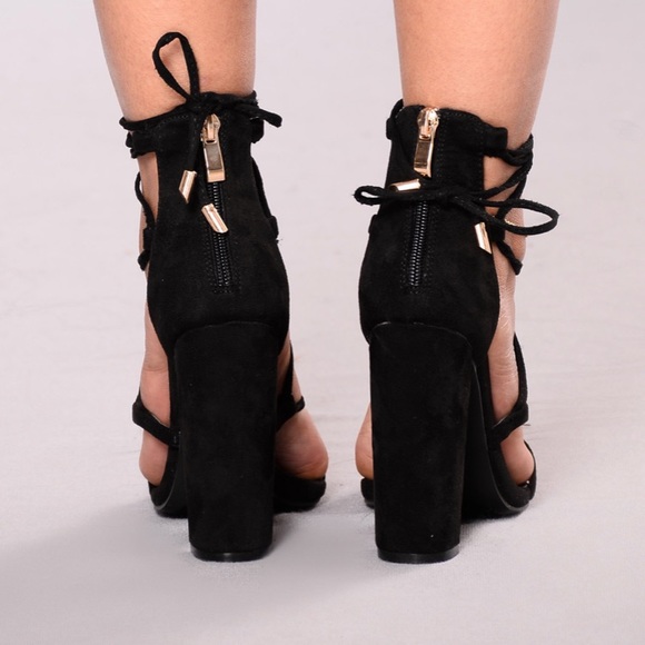 SUBTWEET HEELS - Picture 3 of 3